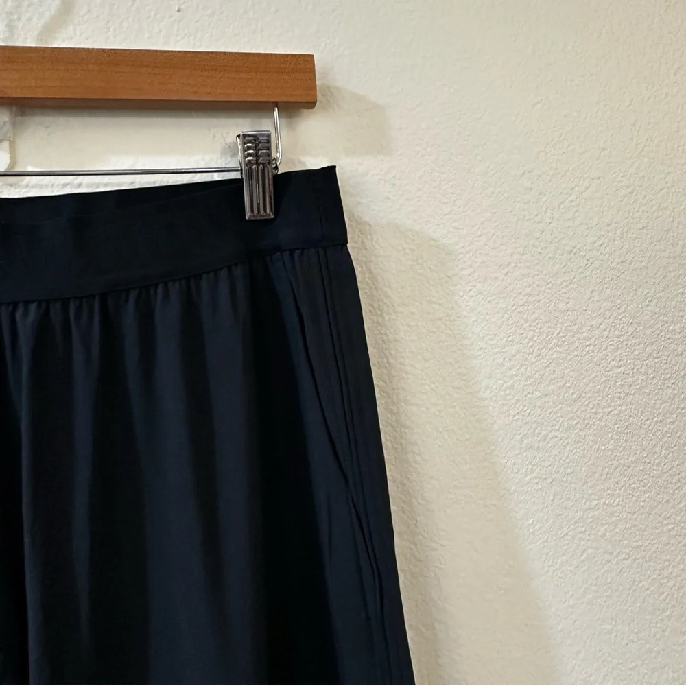 Vuori Women's Villa Sport Trouser Wide Leg Pants in Ink Size S - Picture 9 of 15